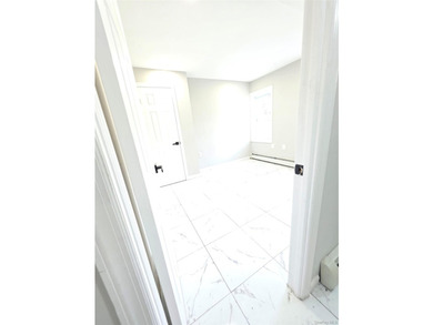 Welcome to this beautifully gut-renovated semi-detached - photo 21