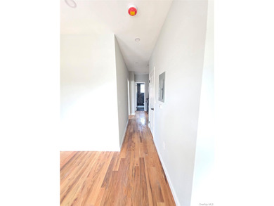 Welcome to this beautifully gut-renovated semi-detached - photo 27