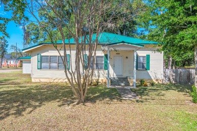 Lake Jackson Home Sale Pending in Florala Alabama