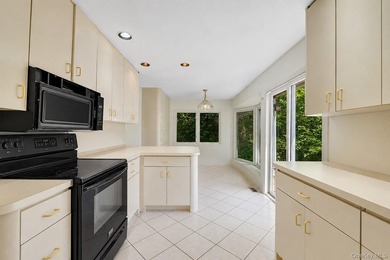 Large Colonial in South Oakdale. Amazing location. 4 Brs, 4.5 - photo 31