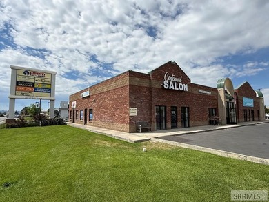 This 7,092 SF building, constructed in 1986, boasts an - photo 2