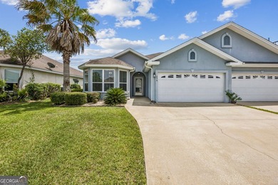 Enjoy low-maintenance living in the Laurel Island community! - photo 1