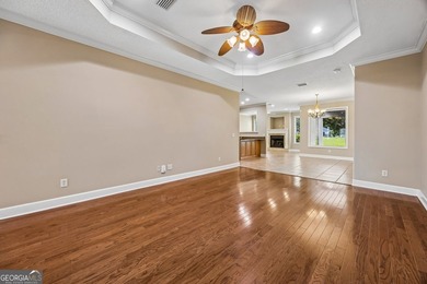Enjoy low-maintenance living in the Laurel Island community! - photo 5