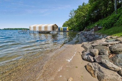 The ideal Lake Minnetonka residence offers 121 feet of pristine - photo 2