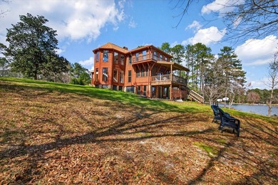 Paradise Awaits!! 3 bedroom, 2 1/2 -bathroom home nestled on 17 - photo 6