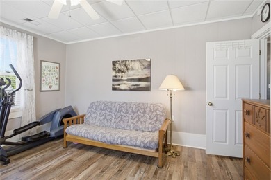 You will love this darling farmhouse near Lake Keowee! Adorn the - photo 11