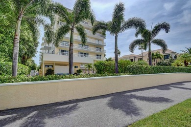 In town sophisticated waterfront luxury in Lake Towers. This - photo 14