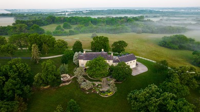 (private lake, pond, creek) Home For Sale in Kansas City Missouri