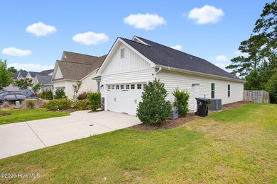 Welcome to 1449 Creek Bend Terrace, where comfortable living and - photo 3
