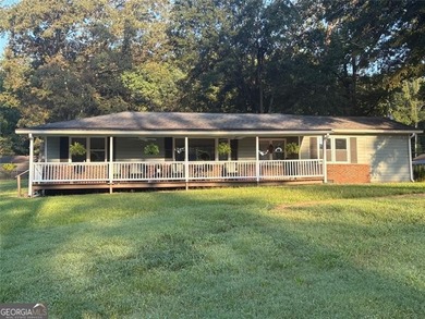 Lake Allatoona Home For Sale in Acworth Georgia