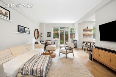 PRIVATE GARDEN RETREAT IN THE HEART OF SUTTON PLACE Discover the - photo 3