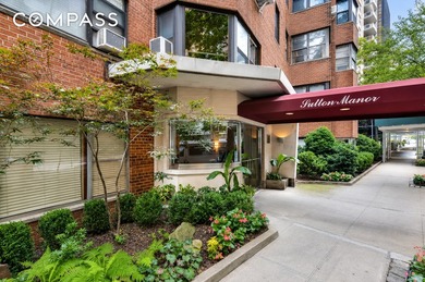PRIVATE GARDEN RETREAT IN THE HEART OF SUTTON PLACE Discover the - photo 10