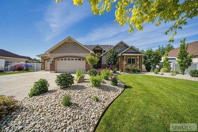 Set in Belmont Estates neighborhood, this impeccably maintained - photo 1