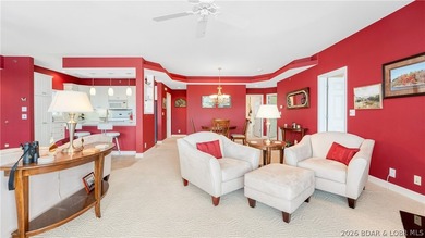 Walk-in 3 bedroom, 3 bath condo at Summer Place with no stairs - photo 8