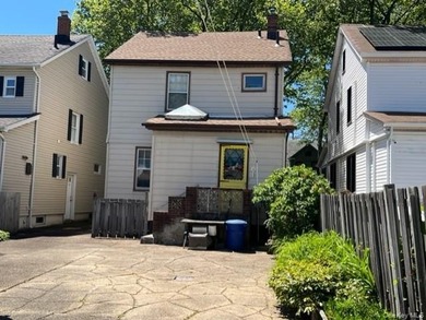 Lovingly maintained bright, spacious, Detached Colonial, 3 - photo 11
