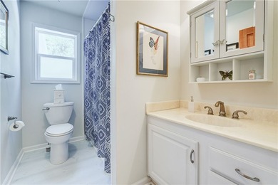 Welcome to this Impeccably Maintained 3 Bedroom, 2 Full Bath - photo 19