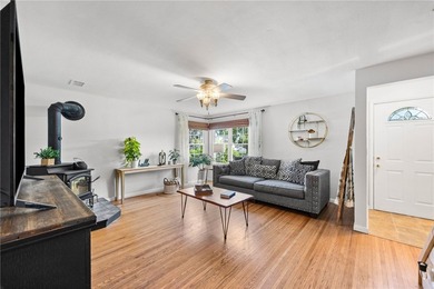 Welcome to 112 Sharon Drive, a beautifully updated 3-bedroom - photo 23