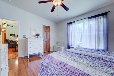 Welcome to this Impeccably Maintained 3 Bedroom, 2 Full Bath - photo 26