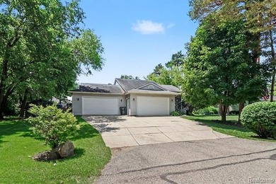 Charming colonial on a quiet dead-end street in Howell South of - photo 28