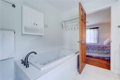 Welcome to this Impeccably Maintained 3 Bedroom, 2 Full Bath - photo 29