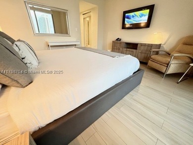 LOWER PENTHOUSE & WATERFRONT CONDO -  & SHORT-TERM RENTAL. 3 - photo 48