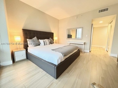 LOWER PENTHOUSE & WATERFRONT CONDO -  & SHORT-TERM RENTAL. 3 - photo 49