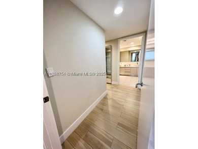 LOWER PENTHOUSE & WATERFRONT CONDO -  & SHORT-TERM RENTAL. 3 - photo 56