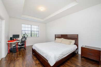 Step into this beautifully maintained 3-bedroom, 2.5-bath - photo 22
