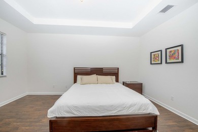 Step into this beautifully maintained 3-bedroom, 2.5-bath - photo 23