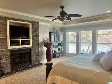Stunning 3-bedroom, 2-bath lakefront home on beautiful Lake - photo 26