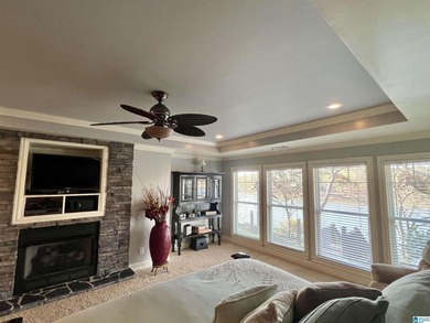 Stunning 3-bedroom, 2-bath lakefront home on beautiful Lake - photo 29