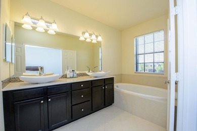 Step into this beautifully maintained 3-bedroom, 2.5-bath - photo 30