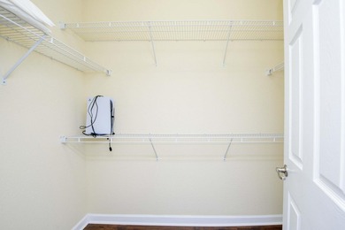 Step into this beautifully maintained 3-bedroom, 2.5-bath - photo 32