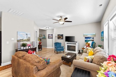 Enjoy the ease of low-maintenance living without sacrificing - photo 7