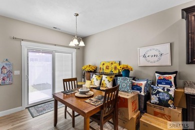 Enjoy the ease of low-maintenance living without sacrificing - photo 10