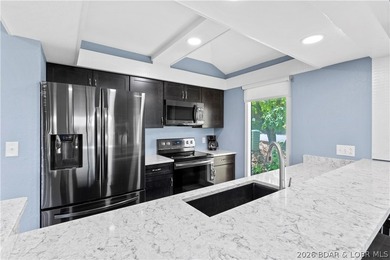 Welcome to lake living in the heart of Osage Beach! Located in - photo 3