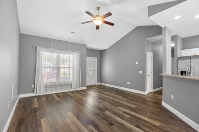 Beautiful Home with Open Floor Plan & Upgraded Features Near - photo 24
