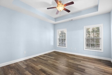 Beautiful Home with Open Floor Plan & Upgraded Features Near - photo 33