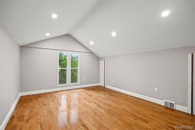 **OPEN HOUSE: Sunday, July 26 from 12:00 PM to 2:00 PM** Welcome - photo 34