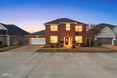 Lake Home For Sale in Shreveport, Louisiana