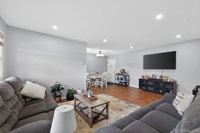 Don't miss this updated 2 bed 1 bath first-floor co-op that is - photo 9