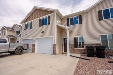 Welcome to 85 E Legacy Drive! Built in 2022, this immaculate - photo 3