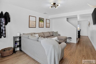 Welcome to 85 E Legacy Drive! Built in 2022, this immaculate - photo 5