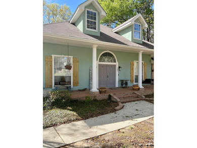 Lake Hide-A-Way Home For Sale in Carriere Mississippi