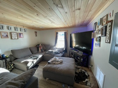 This 2 unit building has been recently nicely renovated inside - photo 22