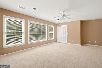 Beautifully 6 bedroom. home on a private cul-de-sac lot in - photo 30