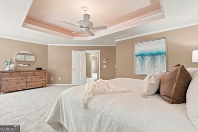 Beautifully 6 bedroom. home on a private cul-de-sac lot in - photo 34