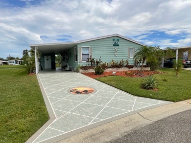 Lake Home For Sale in Ellenton, Florida