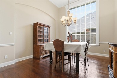 Perfectly positioned on the Bridlewood golf course, this - photo 13