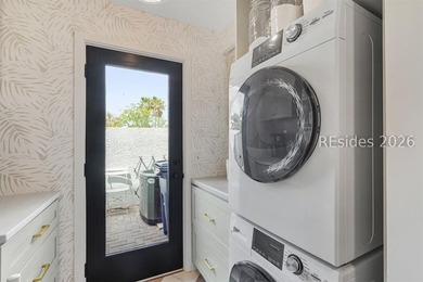 Located in Mariners Cove Club on Hilton Head Island with direct - photo 19